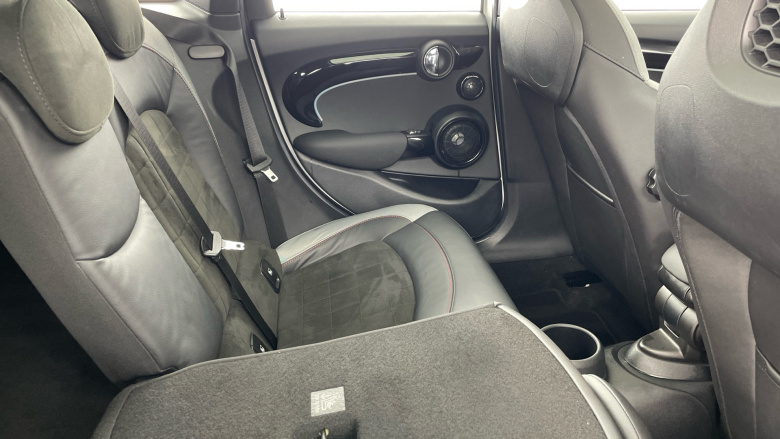 MINI Hatchback 2.0 Cooper S Sport 3dr Auto Petrol Hatchback